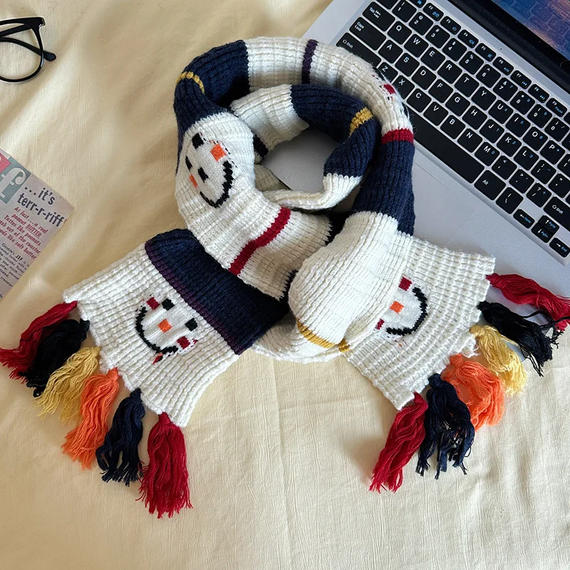 Sciarpa lavorata a maglia fatta a mano con frange Cartoon Design con volto sorridente Scaldamani invernale caldo dolce e carino da donna per studenti