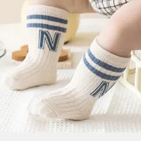 3 Paar Socken mit Streifen und Buchstabe N – Bild 5