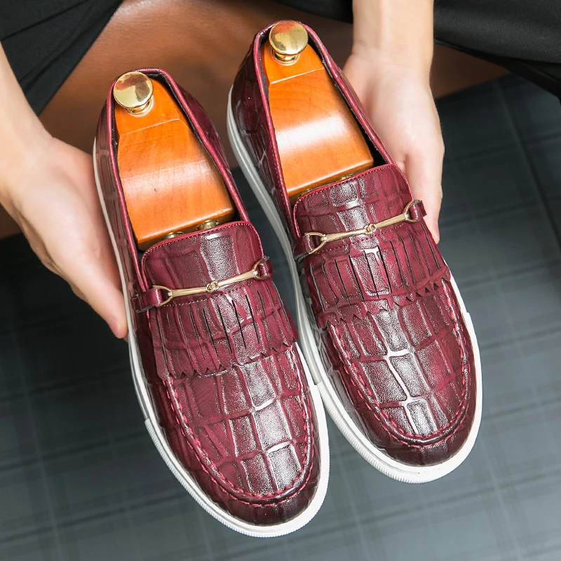

Loafers Shoes PU Stone Fringe Horse Buckle Decoration Round Toe Thick Sole Business Dress Shoes Men Shoes Large Size 38-48