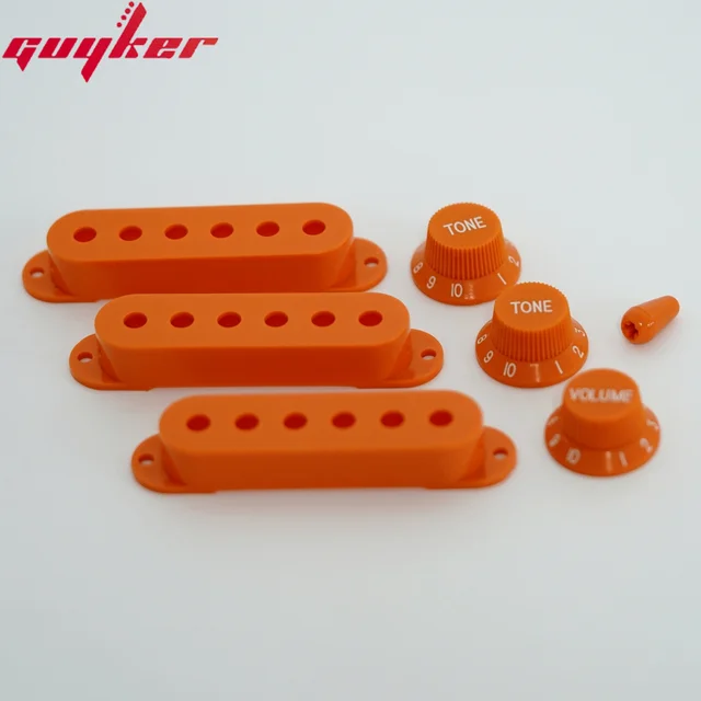 Set Copri Pickup E Manopole Per Chitarra Stratocaster - Bianco Con Dettagli Dorati - Foto 4