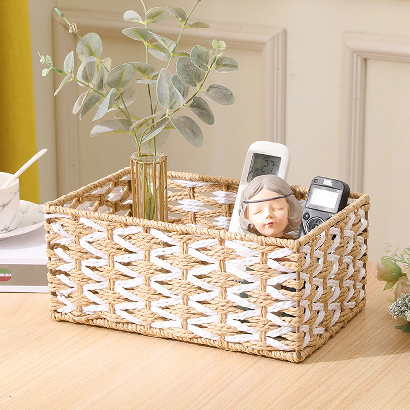 

3Pcs Woven Grass Storage Baskets 3 Sizes Multipurpose Decorative Sundries Storage Bins Set for Snack Bedroom Shelves Organizer