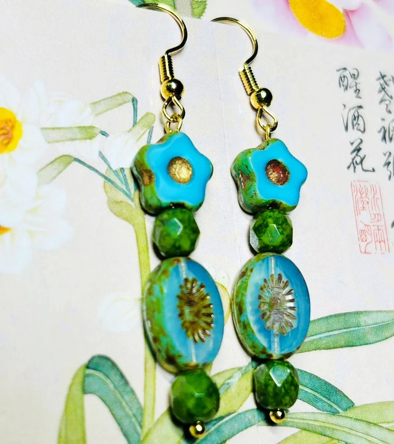 

Original Handmade Original Retro Green Forest Earrings Fairy Holiday Style Simple Antique Glass Beads Women's Eardrop
