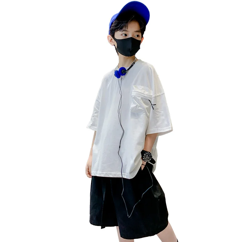 

Streetwear Korean Children's Clothing Summer Crewneck Pocket Design T-shirt + Elastic Waist Shorts 2pcs Boys Outfit Set 4-14 Yrs