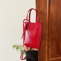 Mini sac à bandoulière en cuir Pu rouge pour femmes, tendance d'été, pochette pour téléphone portable, motif de lettres, petit sac à main 2025 1