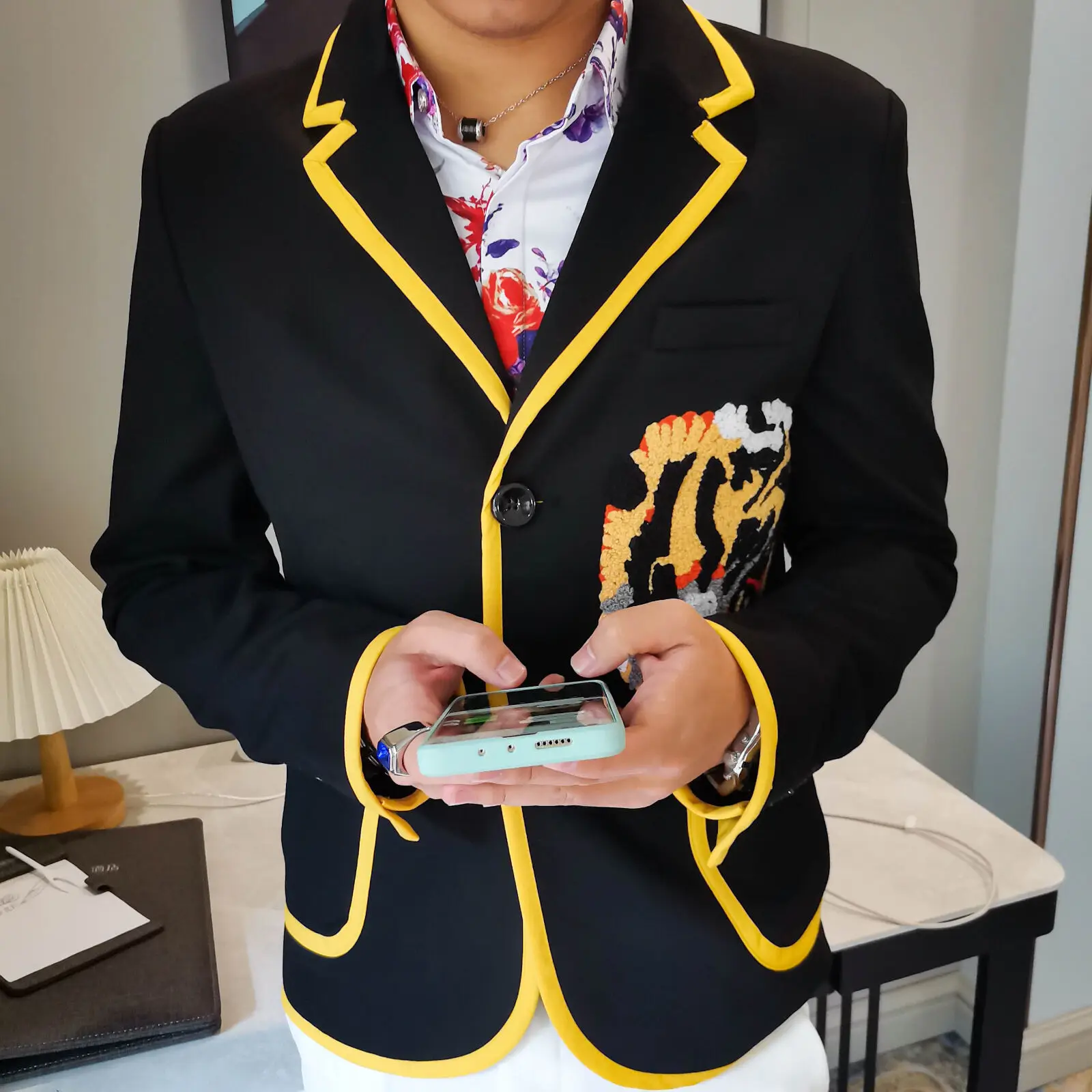 Men Blazer Jacket Flocking Tiger Head Coat Male Trend Hip-hop Stage Costumes For Singer Tide Men Blazer Casual Stylish