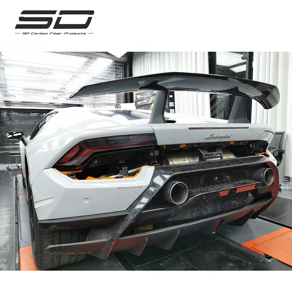 

Carbon Fiber Body kit Front Bumper Rear Bumper Rear wing Spoiler for Lamborghini Huracan LP580 LP610 P style