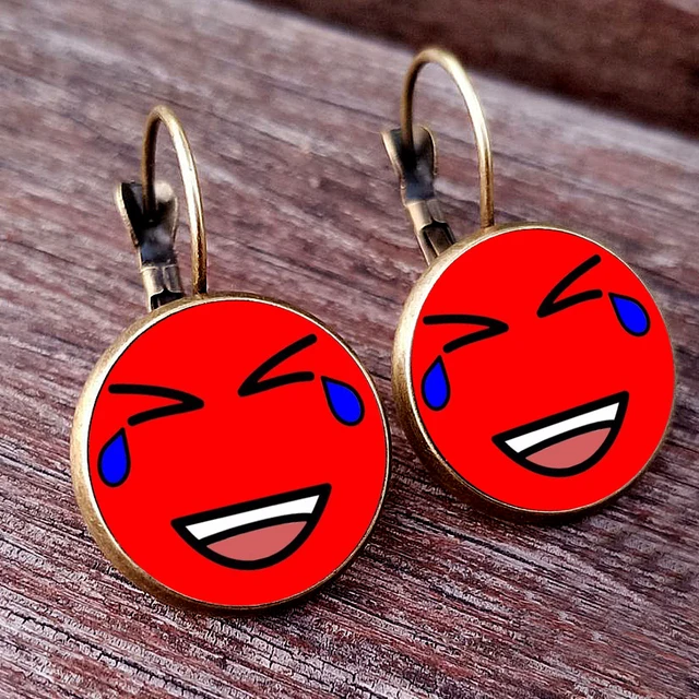 화려한 얼굴이 담긴 유리 돔 귀걸이로 감정을 표현하는 재미있는 여성용 액세서리