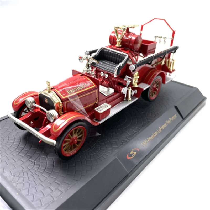 1:32 Scale Model 1921 American Lafrance Fire Pumper 1928 REO Fire Truck Classic Retro Car Alloy Metal Toys Collections Display 1 43 scale classics retro germany 1961 magirus deutz mercur tlf 16 fire engine lorry truck diecasts