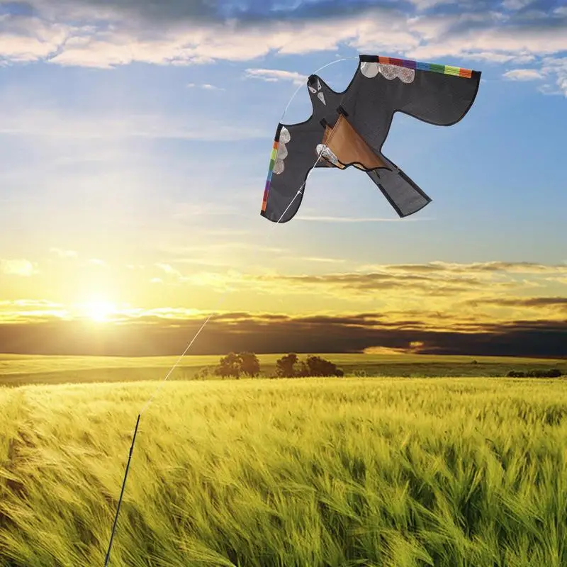 

3D Farm Flying Bird Hawk Flying Kite Repeller Emulation Feather Reflective Bird Scarer Hawk Kite for Crops Farm Protector