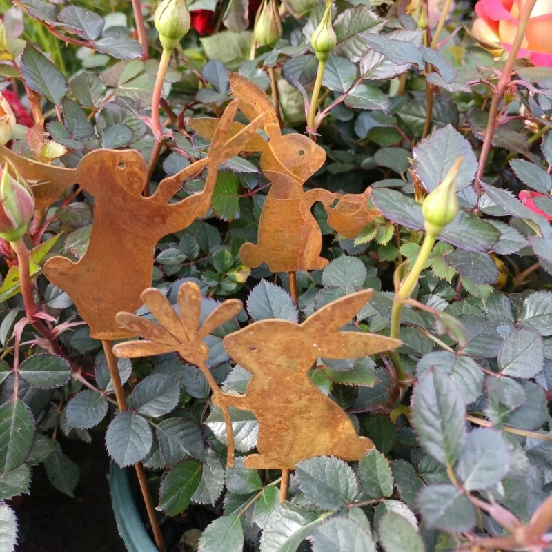 Easter Rabbit Yard Stake Outdoor Metal Garden Stake Statue Decors Yard Sign Decorations animal sculpture decorations
