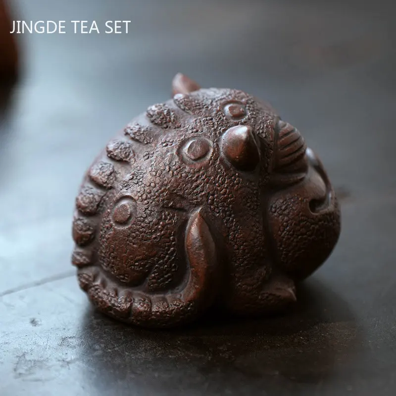 Yixing Raw Ore Purple Sand Tea Pet Three Foot Golden Toad Sculpture Small Ornaments Chinese Tea Table Decoration Accessories tea pet ornaments