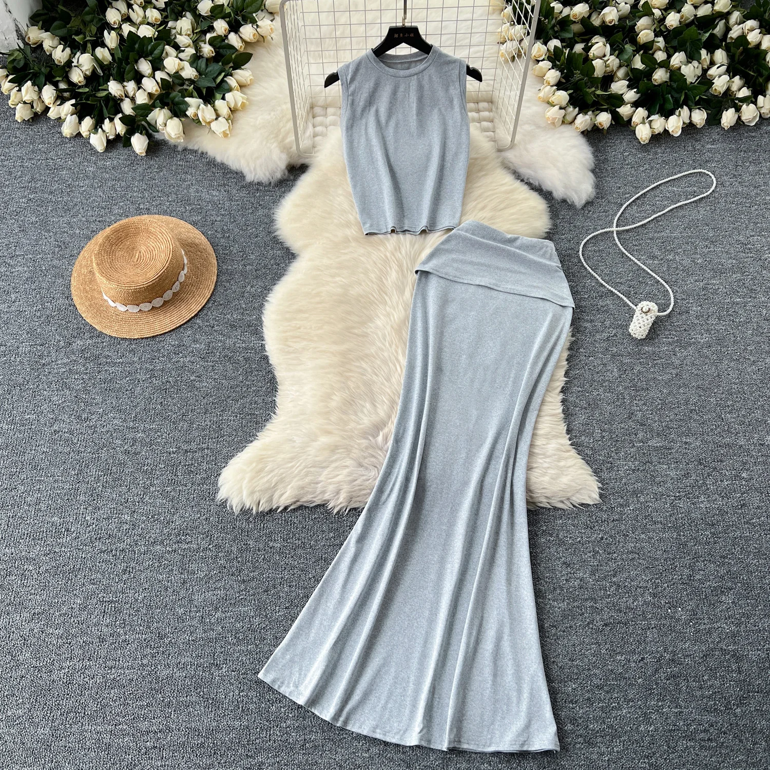 

Женский комплект из 2 предметов, однотонный топ без рукавов с круглым вырезом и облегающая юбка с высокой талией, элегантный повседневный комплект из двух предметов, лето