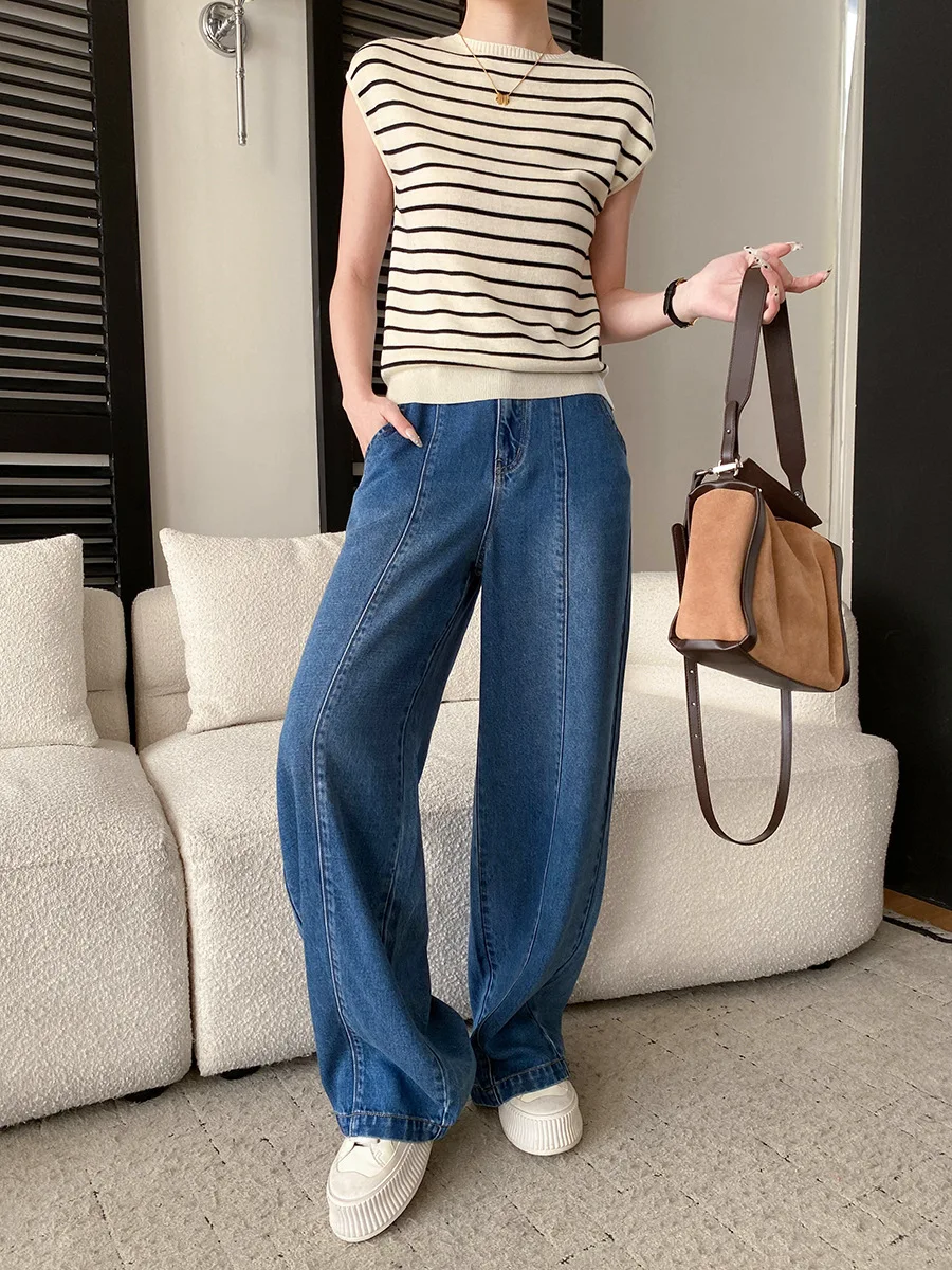 Frühlings-Damenjeans in unifarbenem, dekonstruktivem Design, mit hoher Taille und weitem Bein für eine schlankmachende Optik. – Detail 15
