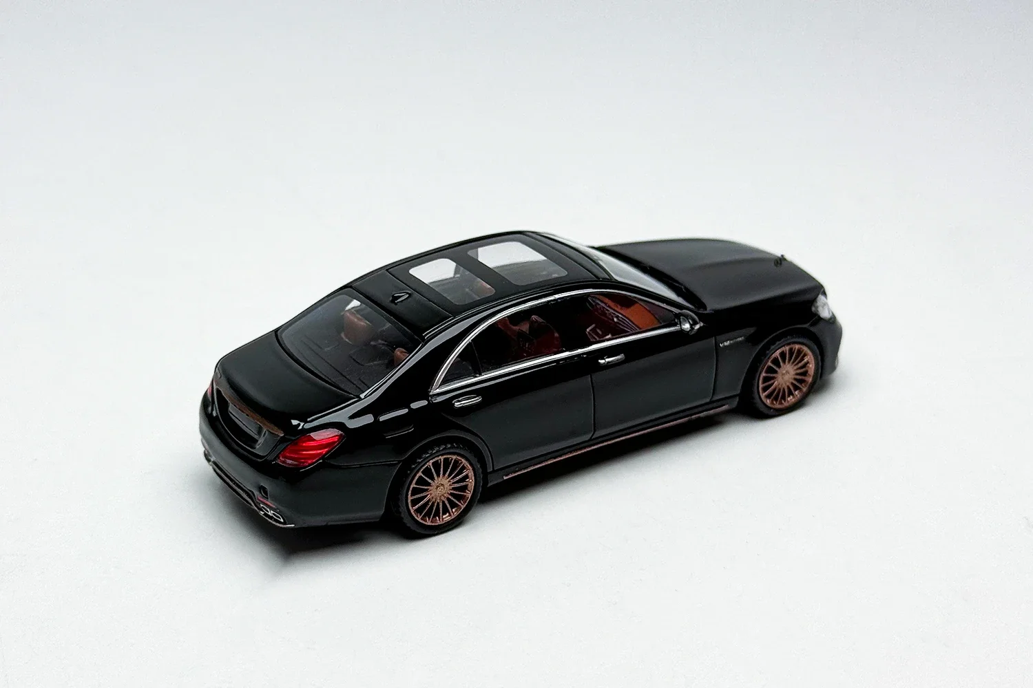 Kingmodel 1:64 S65L  W222 final edition  Diecast Model Car 2