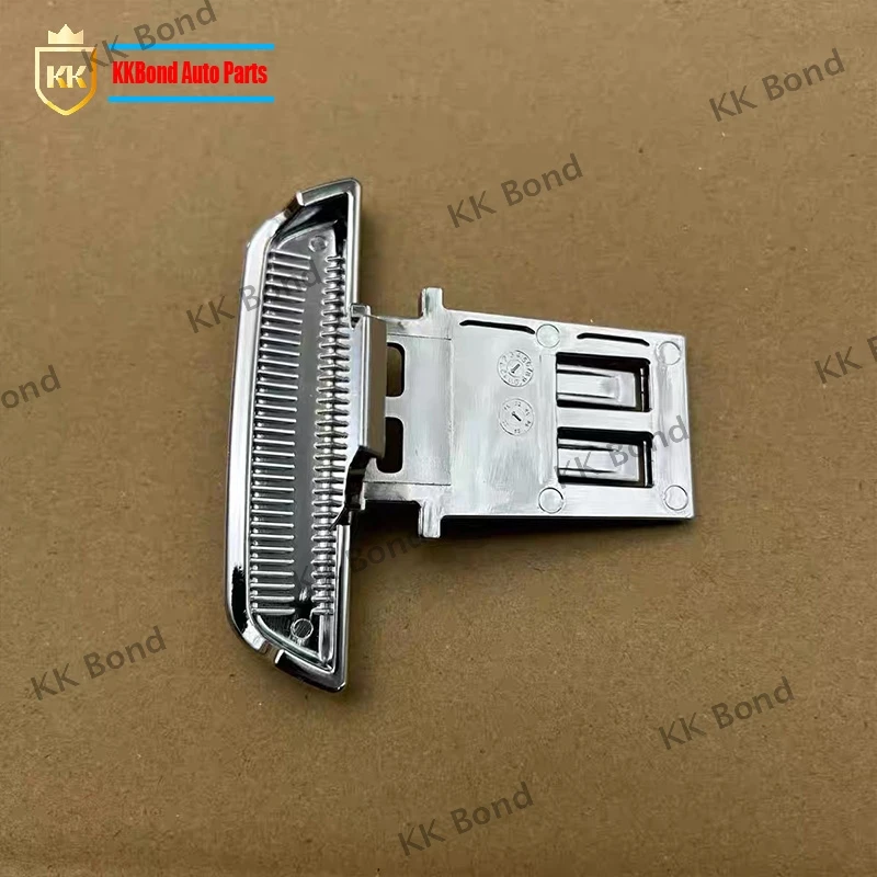 마세라티 콰트로포르테 기블리용 후방 중앙 팔걸이 박스 전기 도금 버튼, 핸들 673000719