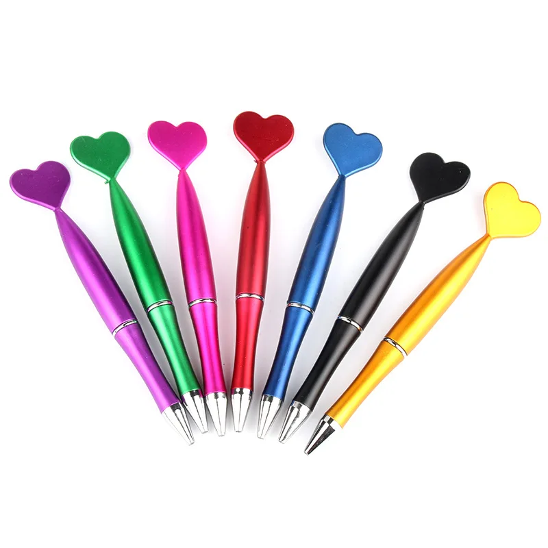 

200Pcs Heart Rotary Ballpoint Pen Love Heart Ball Pens Plastic Pens Student Ballpoint Pen School Supplies Stationery