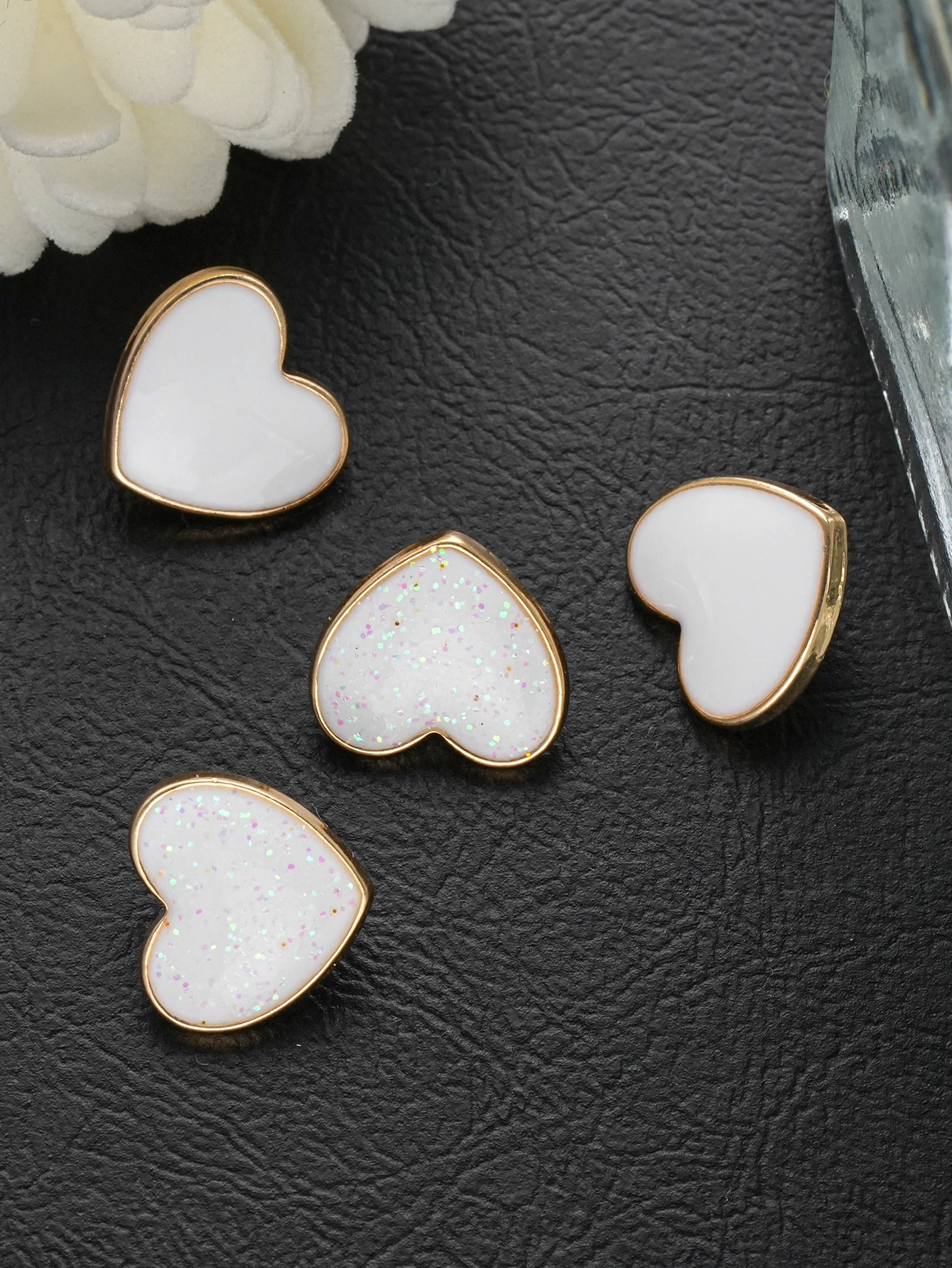 10/50pcs 절묘한 흰색 금속 단추 커프스 단추, 하트 장식, 손으로 꿰매는 의..