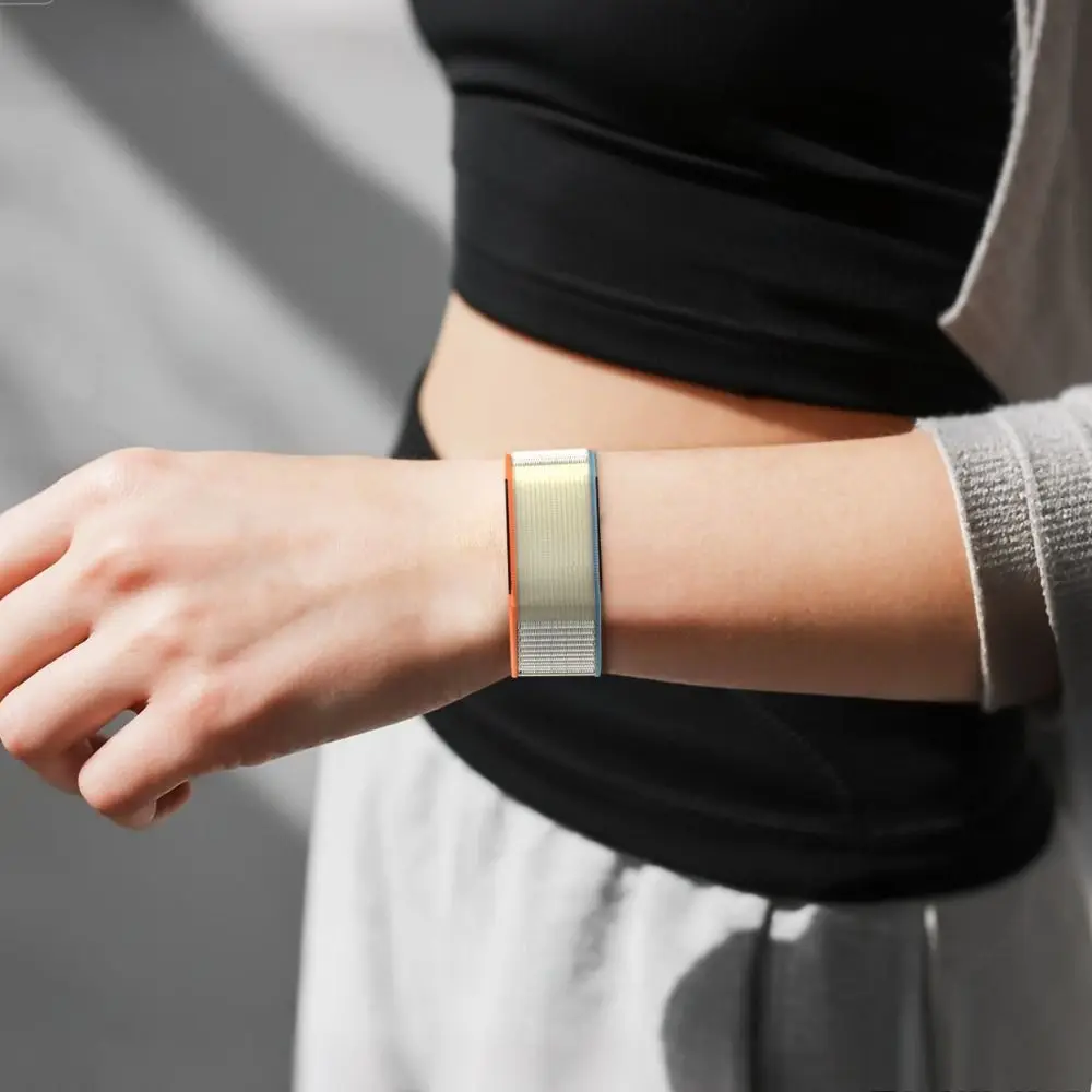 Breathable Nylon Sport Band Loop - Adjustable Fitness Tracker Strap, 22mm Replacement Wristband