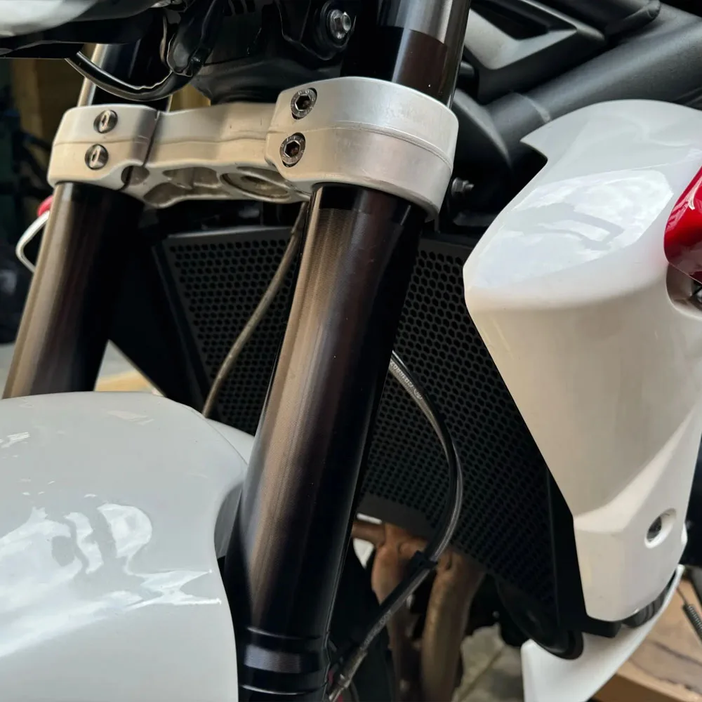 Для улиц тройной 675 уличный тройной R 2007 2008 2009 2010 2011-2013 аксессуары для мотоциклов Защитная крышка радиатора