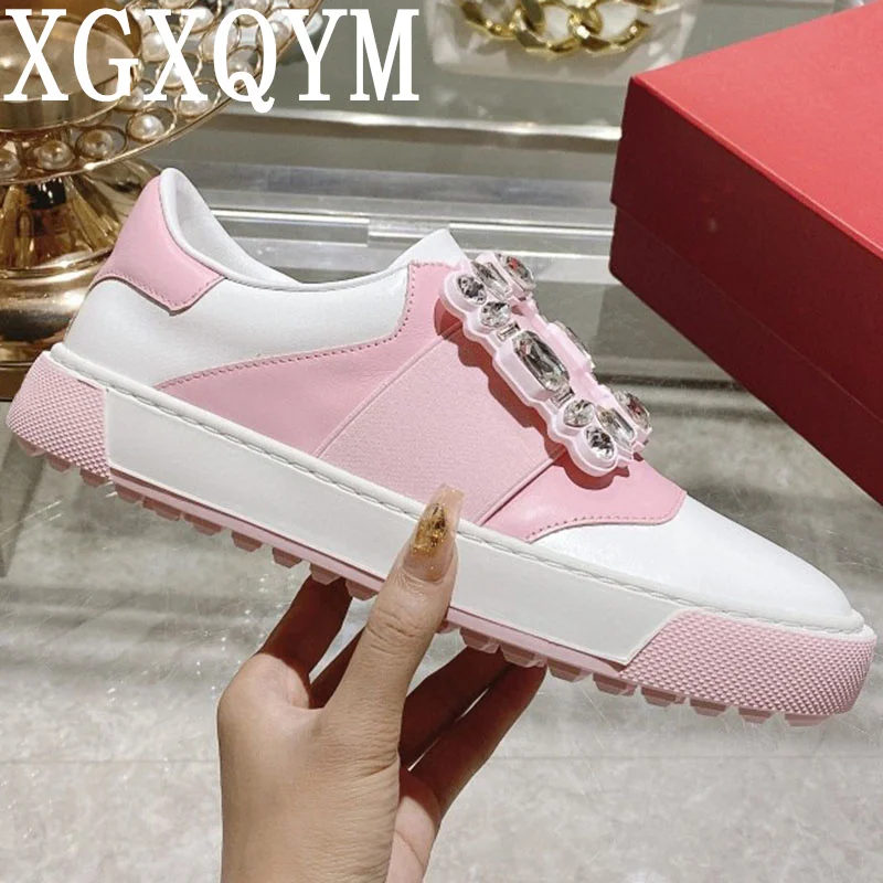 

Женские кроссовки из натуральной кожи, на толстой подошве