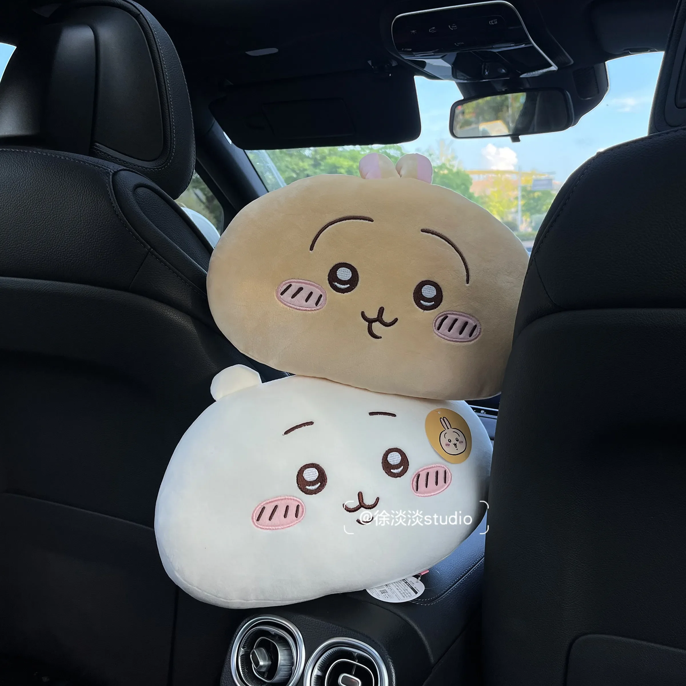 귀여운 치이카와 우사기 자동차 헤드레스트 베개 하치와레 귀여운 애니메이션 포옹 가능한 봉제인형 쿠션 소파 침대 홈데코 소녀를 위한 선물