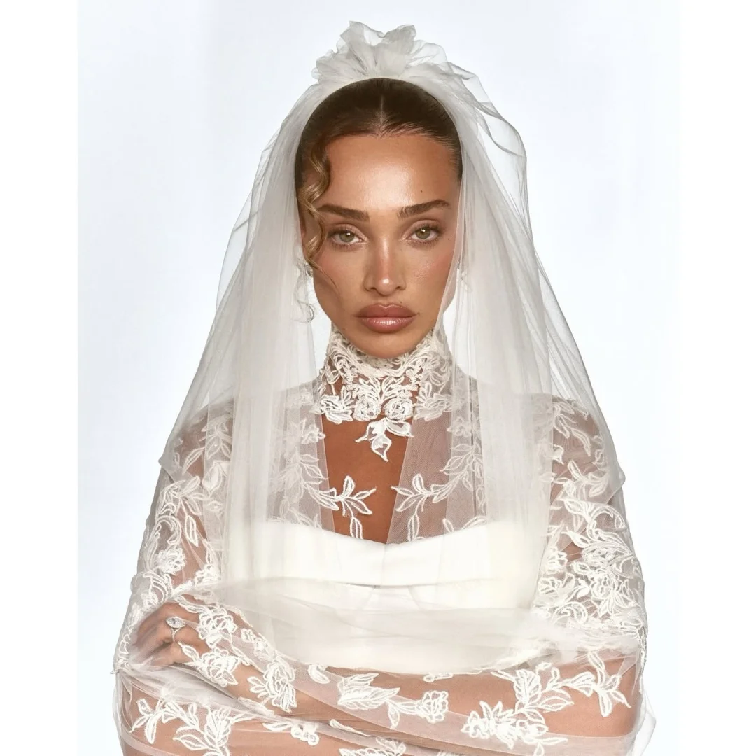 Tokyo Customized Cathedral Train Ball Gown Wedding Dress Lace Appliques vestidos de noche High Neck Long Sleeve Evening Dresses