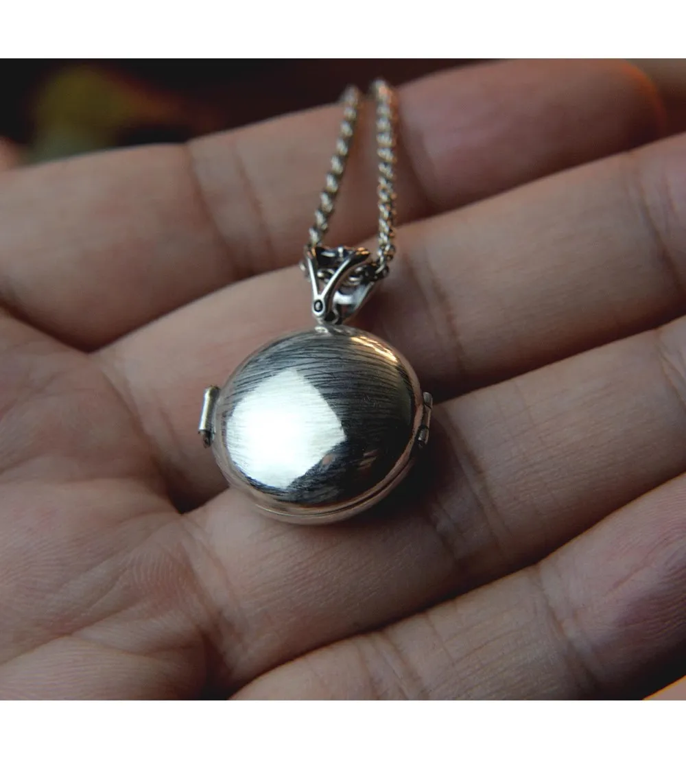 MengG Customized Photo Real S925 Protect Owner  Small Box Necklace Relief Pendant Gau Box Couple Parent-child Gift hand engrave