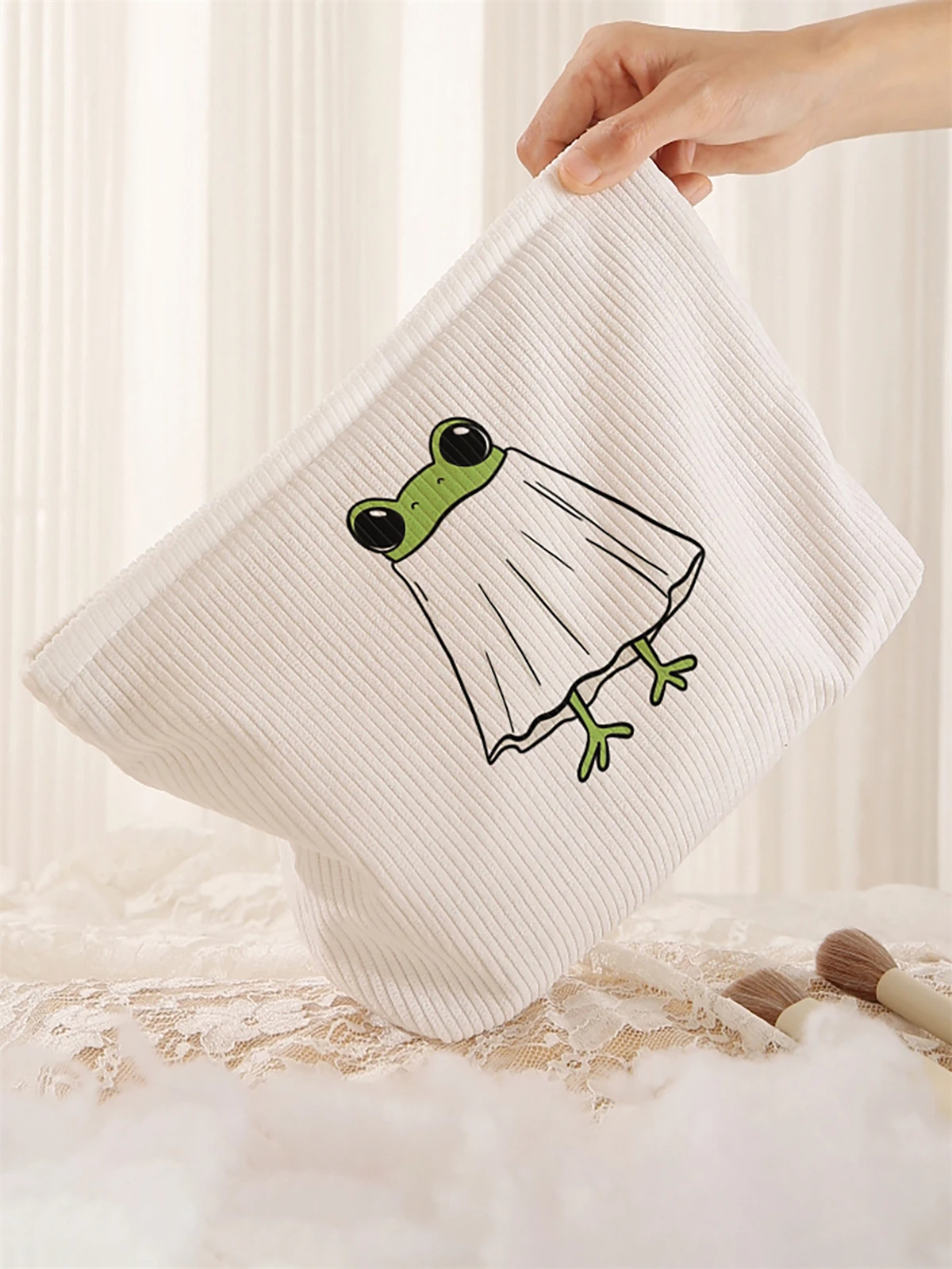 1 cartoon frog patterned corduroy makeup bag, lightweight zipper makeup storage box, multifunctional bag with lining