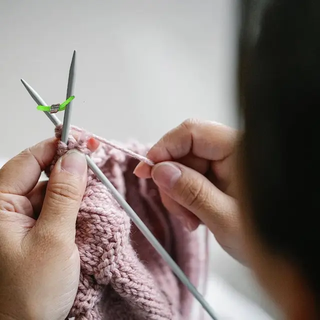 8/16Pcs Colorful Silicone Knitting Needle Holder Spring Needle