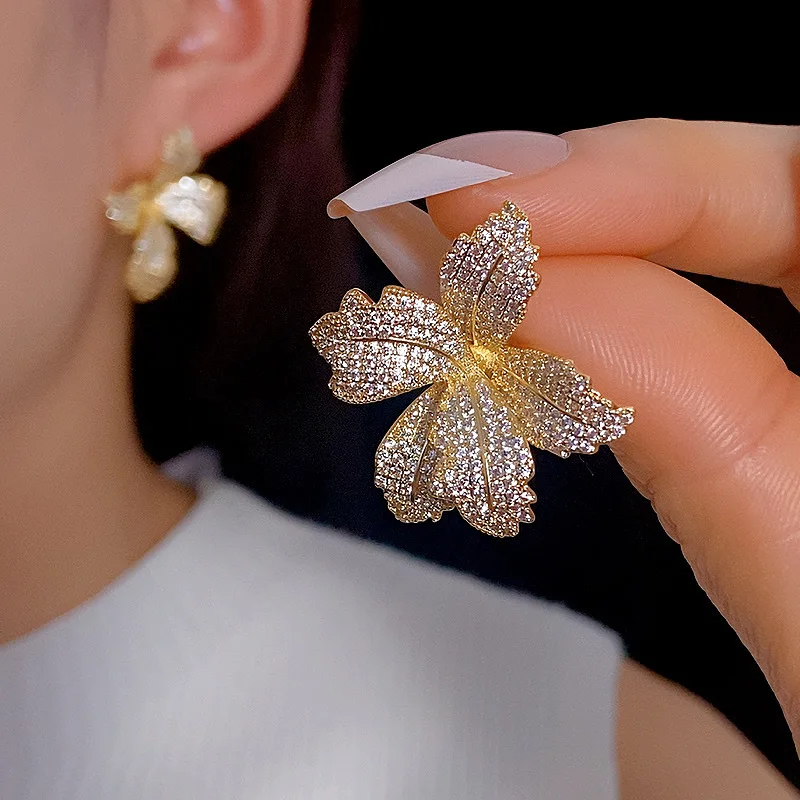 Shining Cubic Zirconia Three-dimensional Flower Studs Earrings for Female Gold Plated Luxury Wedding Jewelry Brand Earings