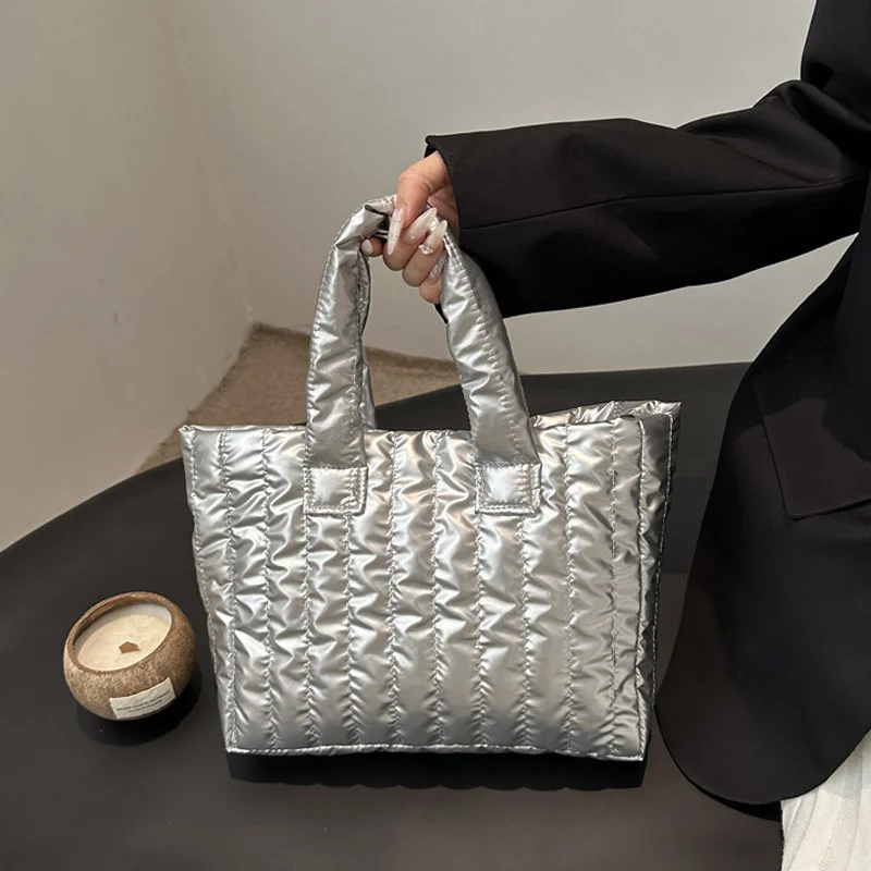 Large Capacity Quilted Tote Bag for Women Elegant Padded Solid Color Shoulder Bag for Vacation Casual Commuting Handbags