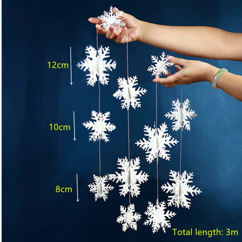 thumbnail image 1 of Guirnalda de copos de nieve en plata, blanco y azul para decoraciones de fiesta en el país de las maravillas invernal, decoración colgante para árbol de Navidad, banderines, 1 of 5