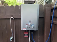 Chauffe-eau électrique sans réservoir 41 000 BTU 1,58 GPM avec affichage numérique, multi-protection, étanche IPX3, portable pour camping et camping-car 2