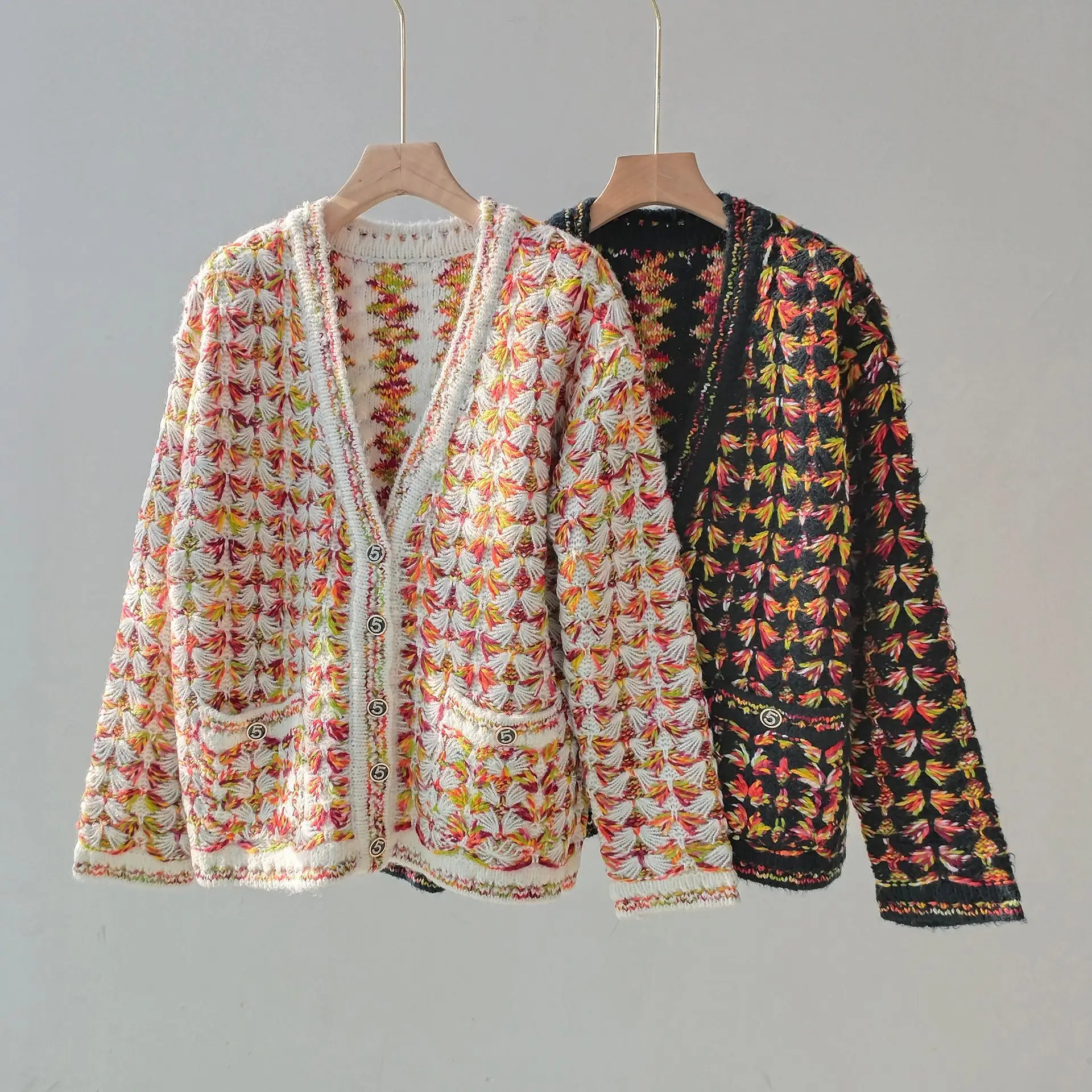 

2024 Spring Fashion Women's High Quality V-neck Cardigans Knitted Coat B870