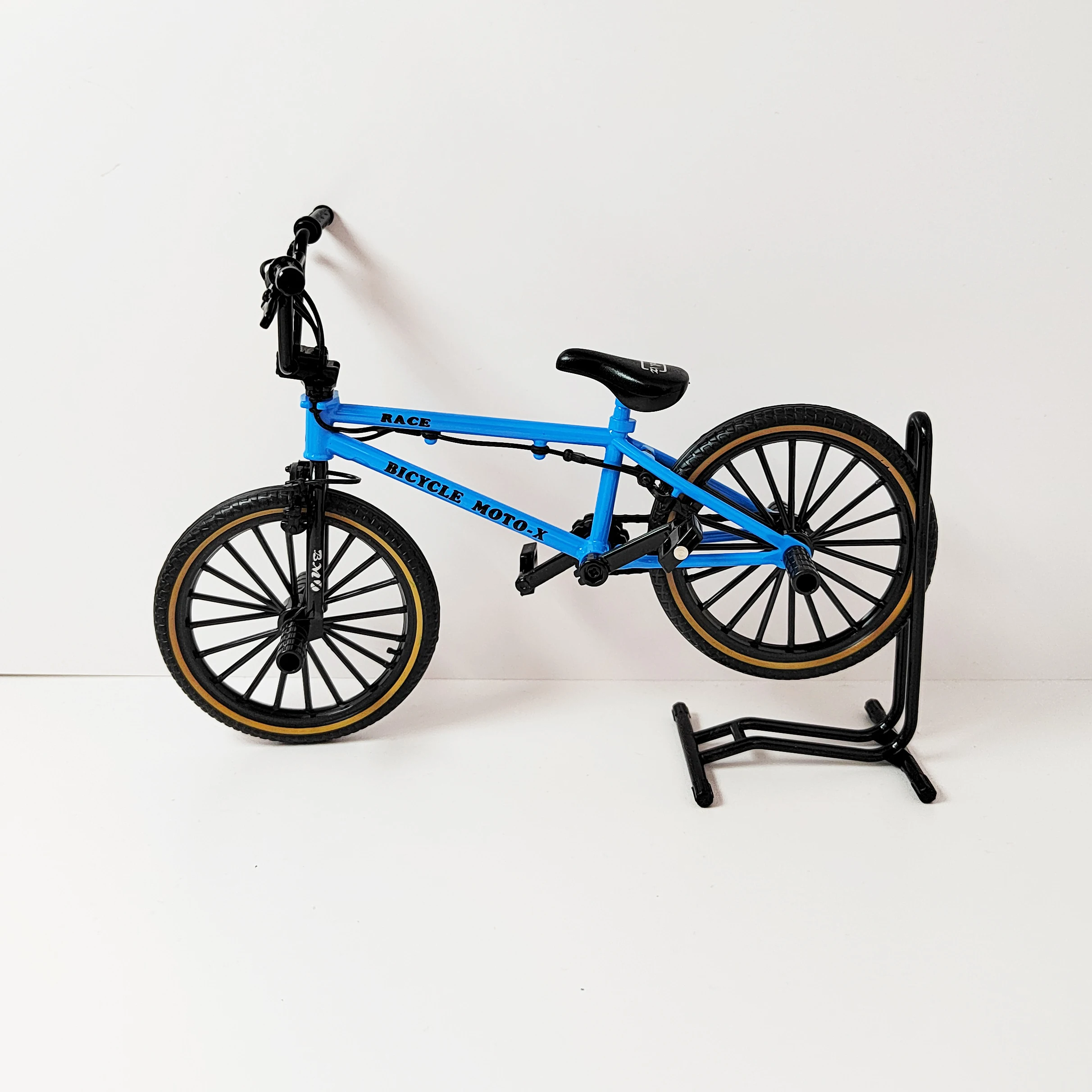 

1：8 Blue Alloy Off-Road Bicycle Mini Model Finger Bike Model Mountain Bike Toy Ornament Collection Gift for Children Boy Toy