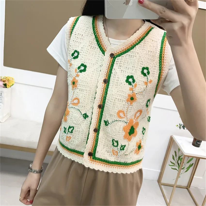 

2022 New Fashion Boho Clothing Retro Vintage Floral Embroidery Bead Knitted Vest Women Sleeveless Jacket Waistcoat Designer Crop