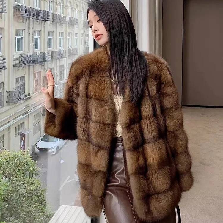 

2023 Winter Women's Clothing Fashion Young Faux Fur Coat Winter New