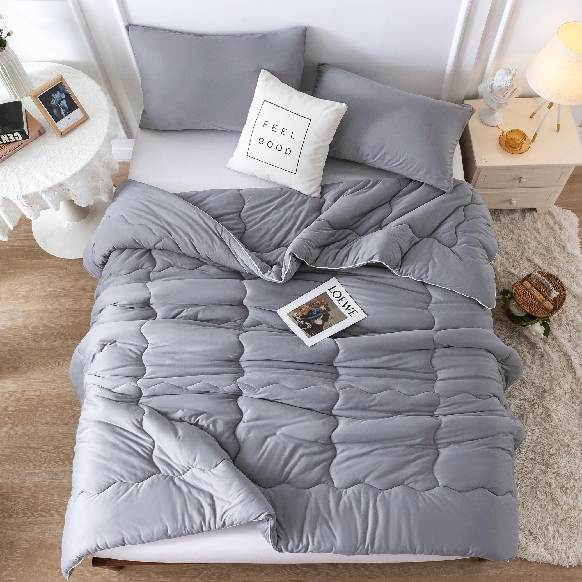 

Cloud Soft Feeling Class a Skin-Friendly Quilt Cat Petting Feeling Bare Sleeping Close-Fitting Moisture-Absorbing Quilt