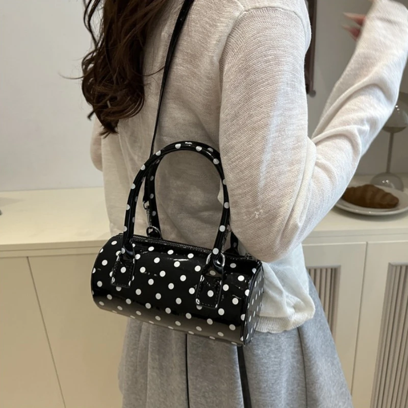 Mini Borsa Retrò a Pois con Tracolla Staccabile in Pelle Verniciata Lucida, Versatile Borsa a Cilindro da Spalla, Borsa a Tracolla da Donna - immagine 2