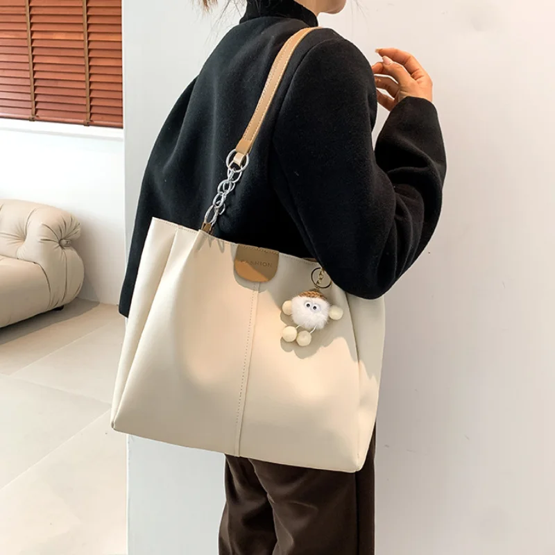 High End for Women Large Capacity Tote Bag New Casual and Versatile Shoulder Bag with Commuting Tote Bags for Women Trend 2024