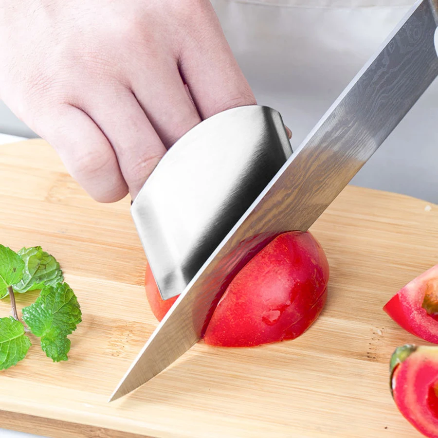 Stainless steel finger protector Cutting meat and vegetables finger safety fingerboard multi-functional kitchen tool accessories Kitchen