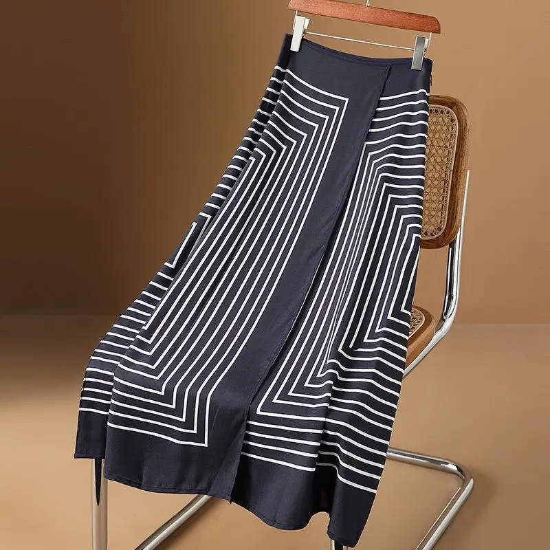 

Summer New Casual Fashion Long Midi Skirt High End Hepburn Style Black White Striped High Waist Light Luxury Design Women Skirt