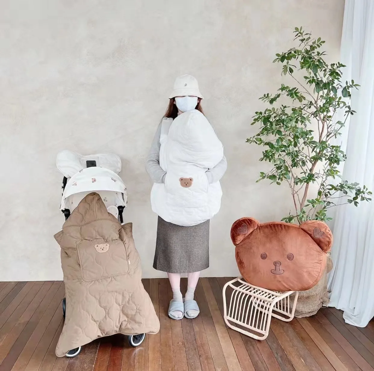 Korean Baby Hooded Cloak Cape Windproof Stroller Blanket Thicken Warmer Cartoon Bear Rabbit Baby Quilt 4