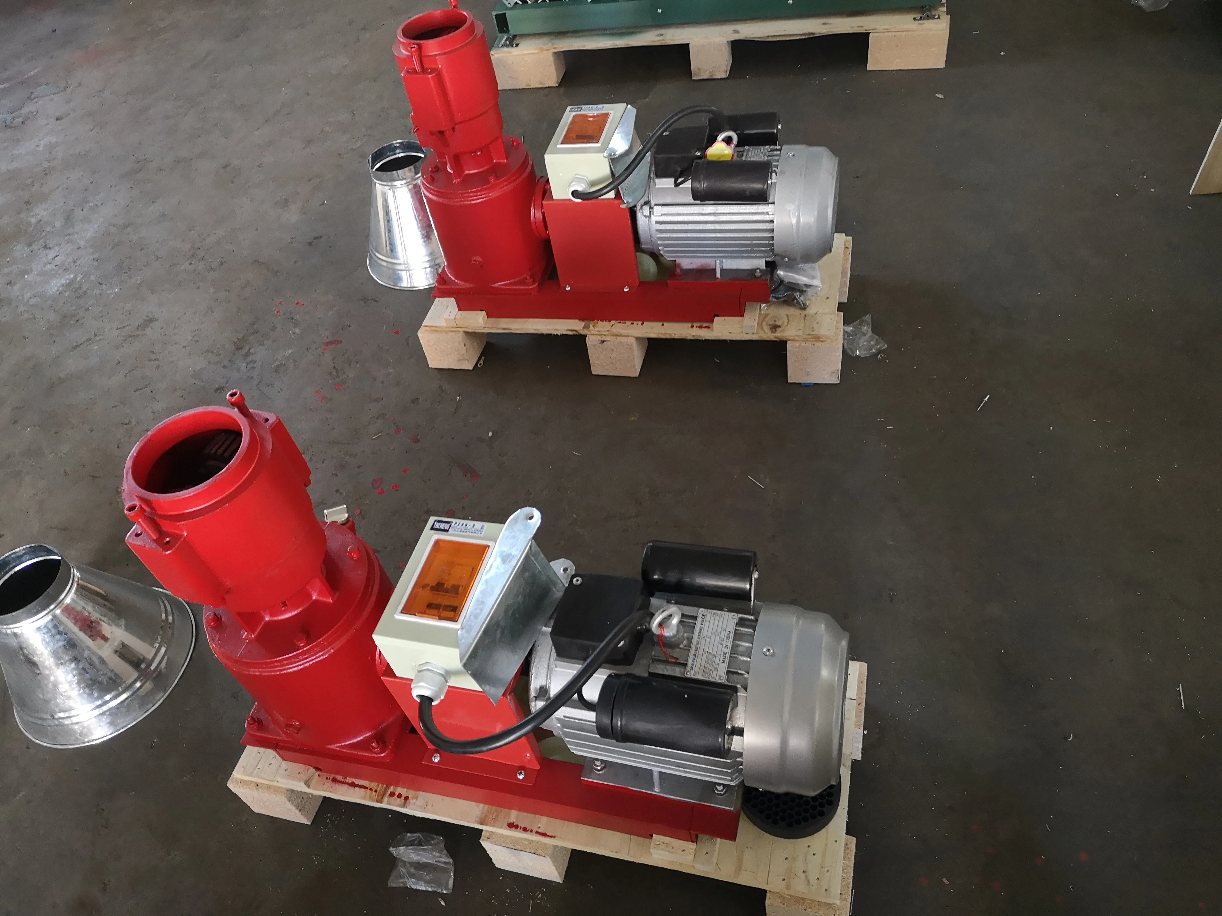 KL120 KL120B 2.2 KW Single Phase Small Biomass Pellet Mill Pellets Making Machine To Door