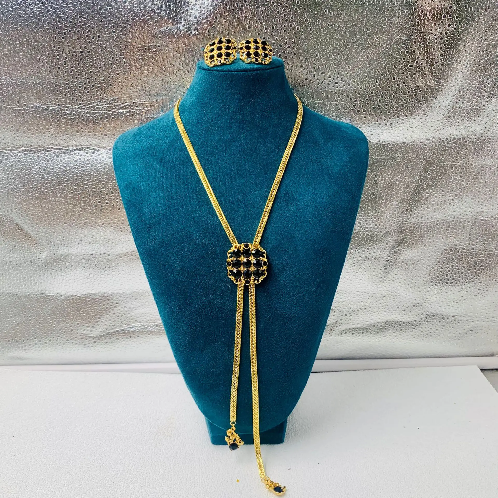 Western Vintage Stretchable Sweater Chain Necklace