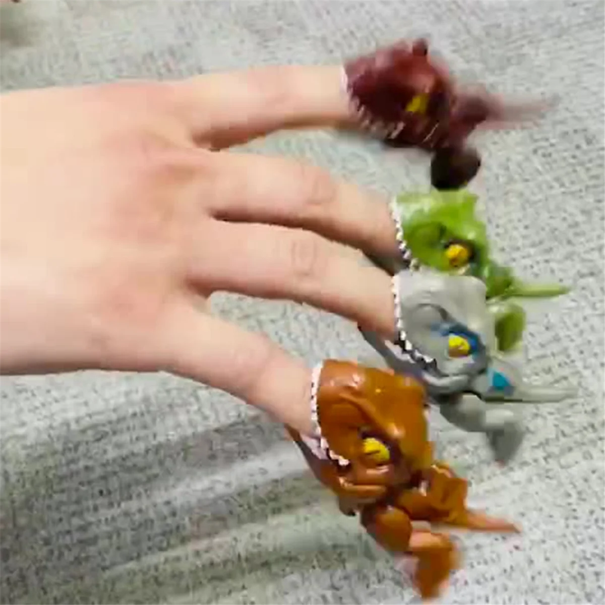 Children'S Dinosaur Egg Finger Biting Toys Simulation Tyrannosaurus Tyrannosaurus Dinosaur Boy Funs Toys Dark Brown