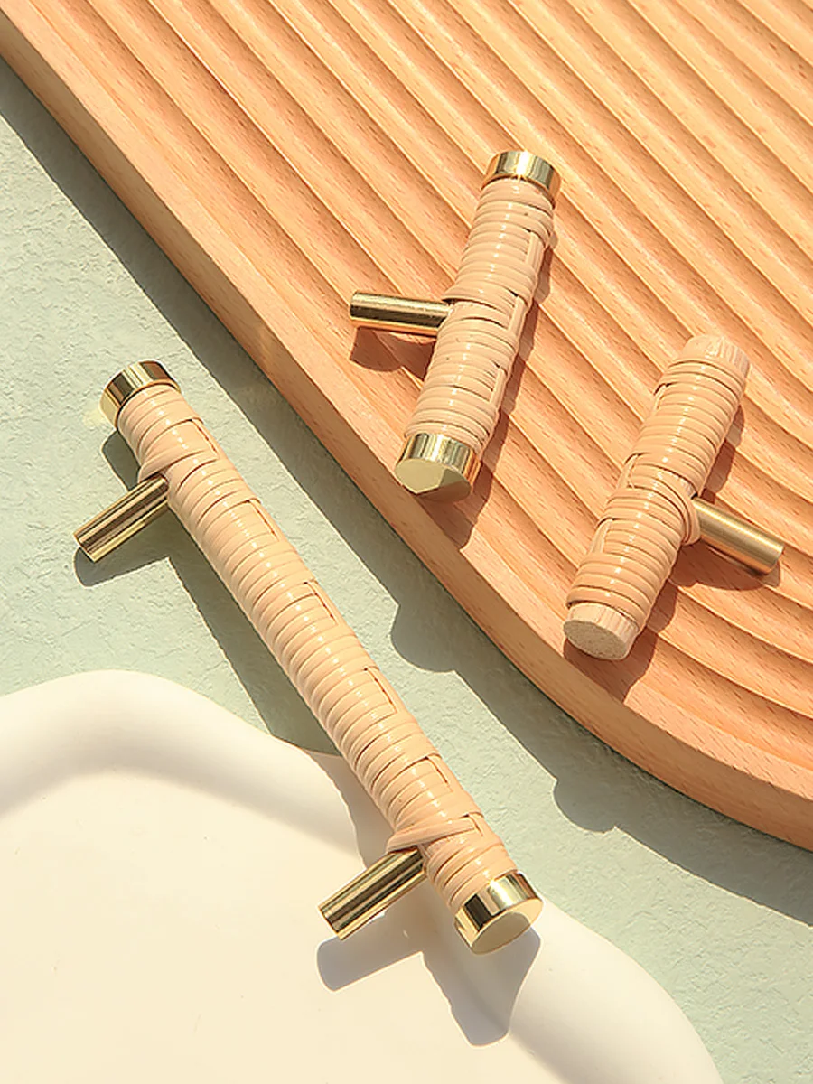 หวายทอ Creative T รูปร่างตู้จับทองเหลืองโมเดิร์นตู้เสื้อผ้าดึงไม้ลิ้นชักตู้ลูกบิดประตูเฟอร์นิเจอร์ฮาร์ดแวร์ 1