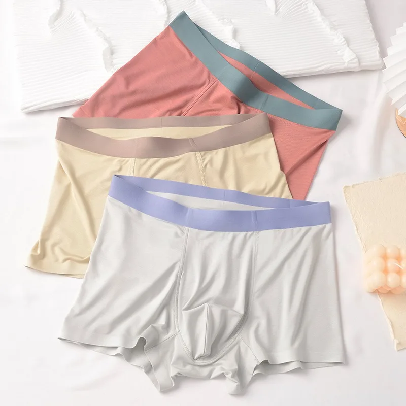 

Summer new Japanese contrasting color mens modal underwear comfortable and breathable mens underwear flat angle underwear