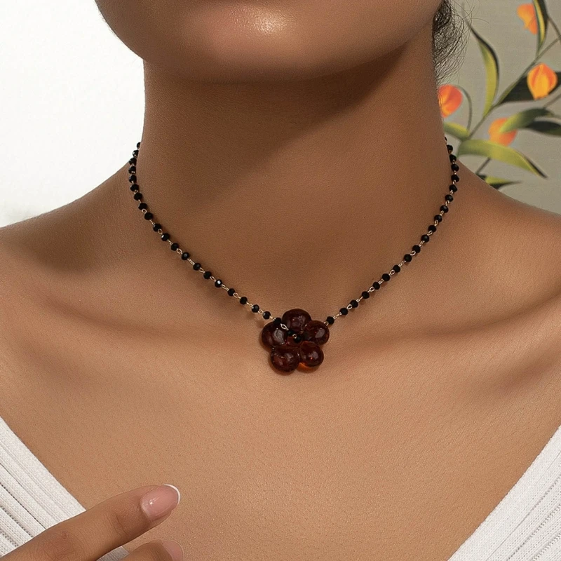 

Bohemian Style Clavicle Chain Statement Pieces Neck Chain for Fashion-forwards