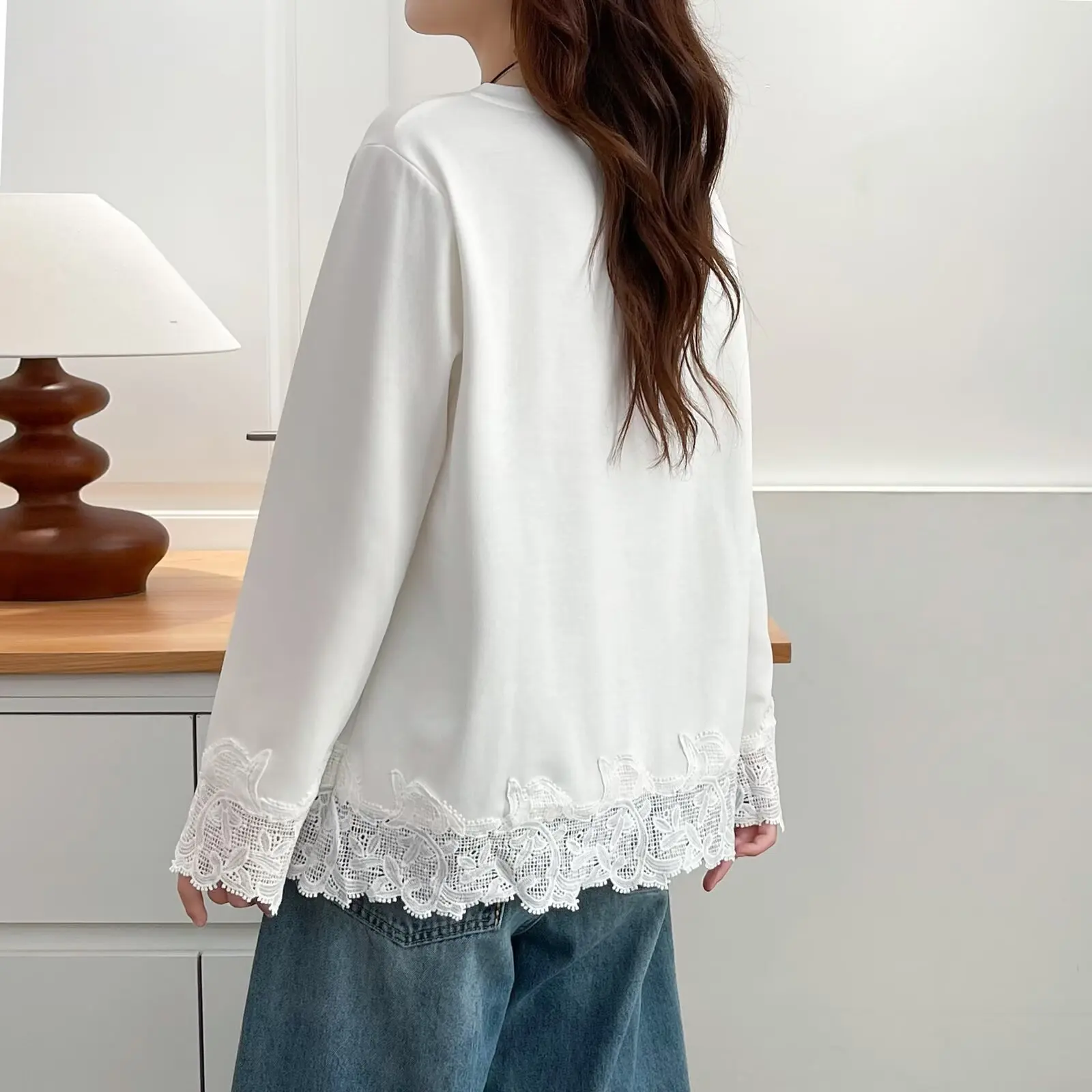 Fashion Plus Size Women's T-Shirt 2025 Autumn New Fashion Lace Patchwork Long Sleeve Stylish Casual Tops 2522